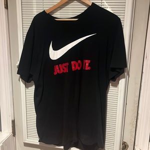 Mens Nike Black T-shirt XL